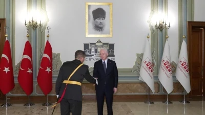 Vali Davut G&uuml;l, Cumhuriyet'in 103'&uuml;nc&uuml; yılı kutlamaları kapsamında tebrikleri kabul etti
