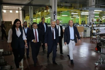 Vali Demirtaş: Bursa ekonomisinin &uuml;lkemize b&uuml;y&uuml;k katkıları var! 