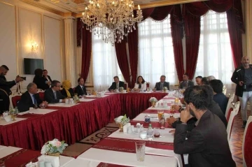 Vali Kaya, &ldquo;Yalova&rsquo;da turizm hak ettiği yere gelecek&rsquo;
