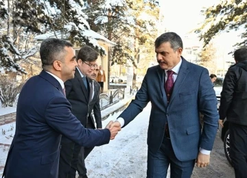 Vali Mustafa &Ccedil;ift&ccedil;i, tarım ve orman m&uuml;d&uuml;rl&uuml;ğ&uuml;nde incelemelerde bulundu
