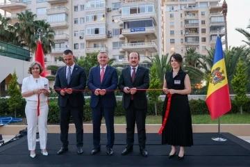 Vali Pehlivan, Moldova Cumhuriyeti Mersin Fahri Konsolosluğunun a&ccedil;ılış resepsiyonuna katıldı
