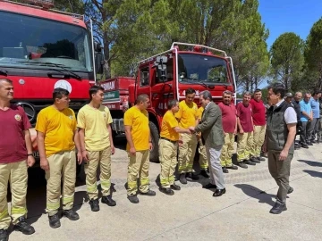 Vali Tavlı alev savaş&ccedil;ılarının bayramını kutladı
