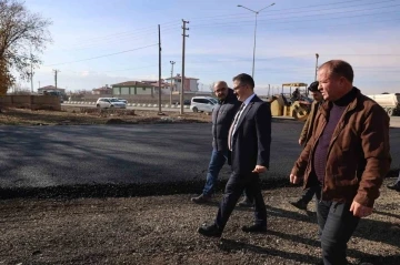 Vali ve Belediye Başkanvekili Ercan Turan asfalt &ccedil;alışmalarını inceledi
