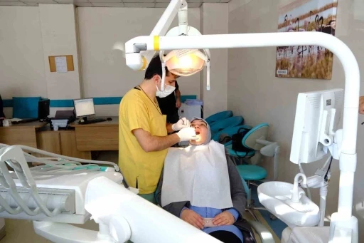 Van Ağız ve Diş Sağlığı Merkezi&rsquo;nde implant tedavisi yapılıyor
