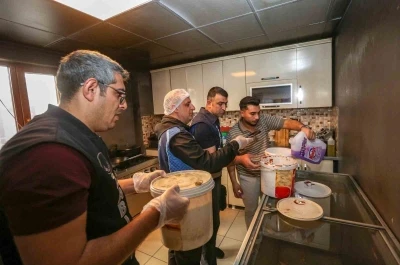 Van B&uuml;y&uuml;kşehir Belediyesi zabıtasından kafelere denetim
