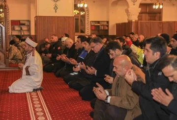 Van&rsquo;da 6 Şubat depremi i&ccedil;in anma programı d&uuml;zenlendi
