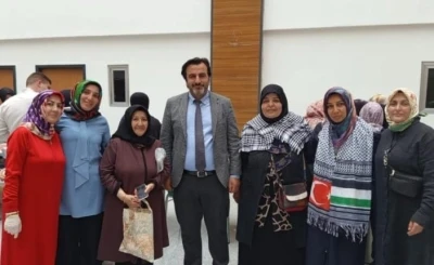 Van&rsquo;da Gazze i&ccedil;in hayır &ccedil;arşısı d&uuml;zenlendi
