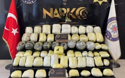 Van&rsquo;da kamyonda 74 kilo uyuşturucu ele ge&ccedil;irildi