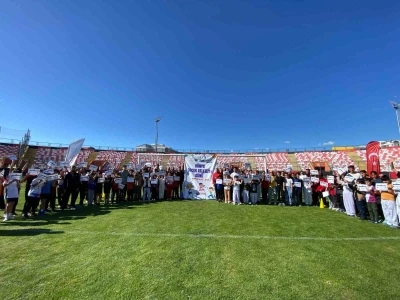 Van&rsquo;da "D&uuml;nya &Ccedil;ocuk Atletizm G&uuml;n&uuml;" kutlandı
