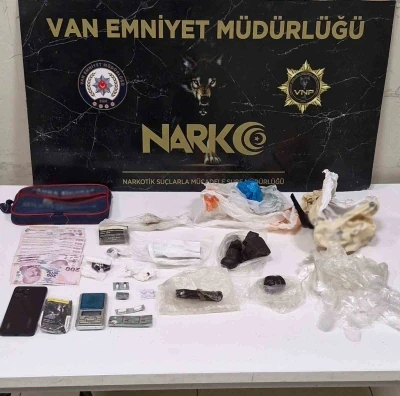 Van&rsquo;da &rsquo;torbacı&rsquo; operasyonu: 63 şahıs hakkında yasal işlem
