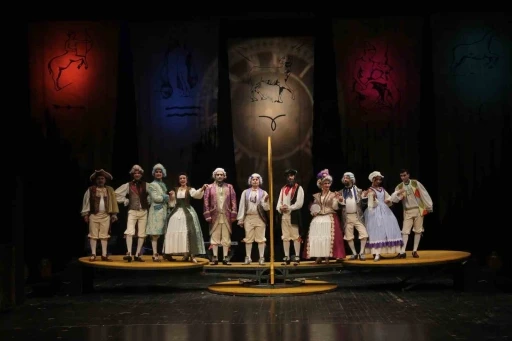 Van Devlet Tiyatrosu d&uuml;nyaya a&ccedil;ılıyor
