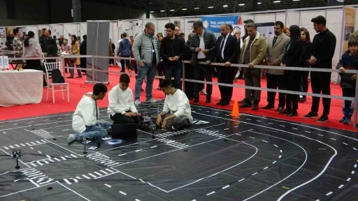 Van, d&uuml;nya robot kupası yarışmasına ev sahipliği yapıyor
