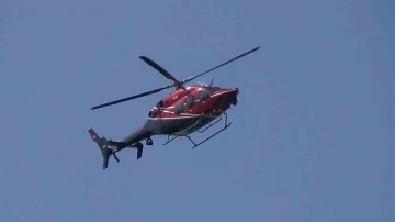 Van G&ouml;l&uuml;&rsquo;nde kaybolan şahısın arama &ccedil;alışmalarına helikopter desteği
