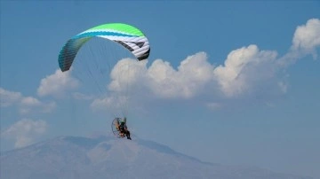 Van'da d&uuml;zenlenen Yama&ccedil; Paraş&uuml;t&uuml; ve Paramotor Hedef Şampiyonası sona erdi