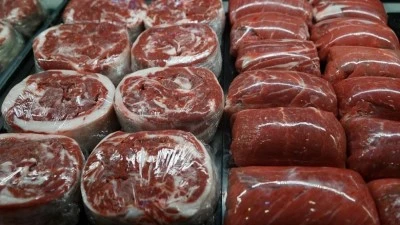 Vatandaşlar d&uuml;ş&uuml;k fiyatlı etlere dikkat!