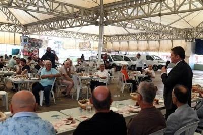 Vatandaşlar sorunlarını Başkan Erkan Aydın'a anlattı