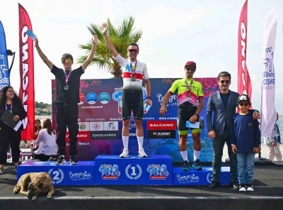 Veloturk Gran Fondo &Ccedil;eşme by Salcano&rsquo;da 10&rsquo;uncu yılın kazananları belli oldu