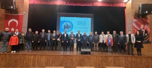 Vezirk&ouml;pr&uuml;&rsquo;de &rsquo;Aile ve Gen&ccedil;lik Eğitimi&rsquo; konferansı
