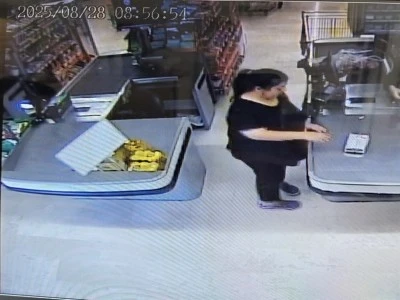 Vicdansız kadın &ouml;nce bebeğini &ouml;ld&uuml;rd&uuml; ardından alışverişe gitti