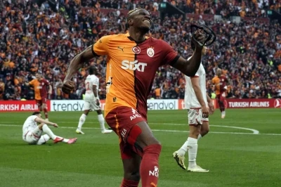 Victor Osimhen&rsquo;den kariyer gol rekoru
