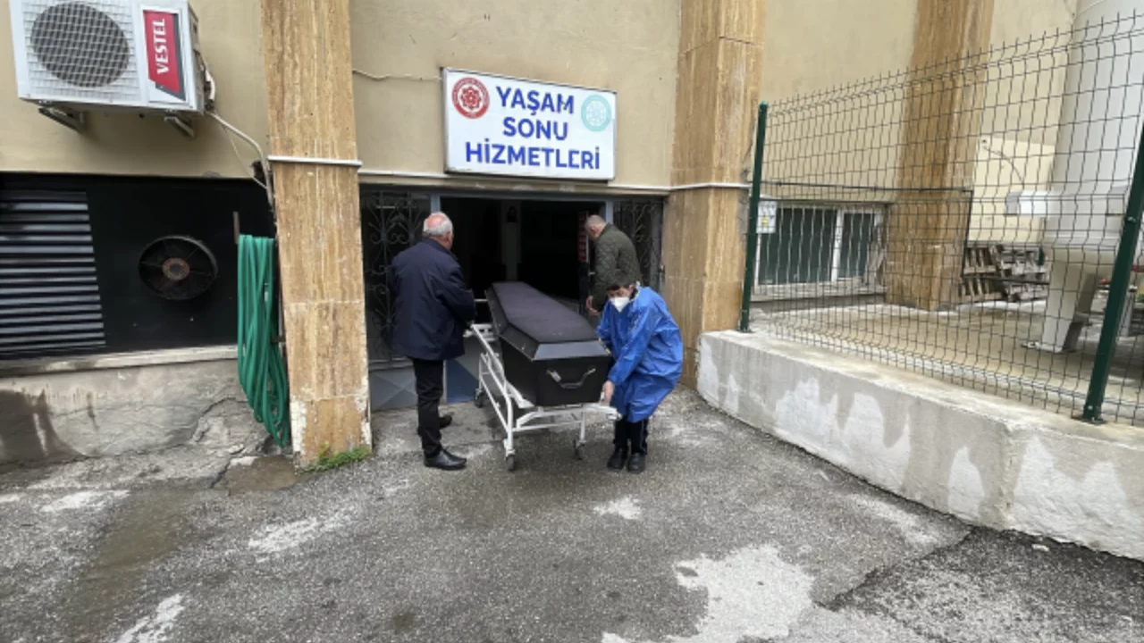 Vir&uuml;s nedeniyle yaşamını yitirenlerin sayısı 3'e y&uuml;kseldi