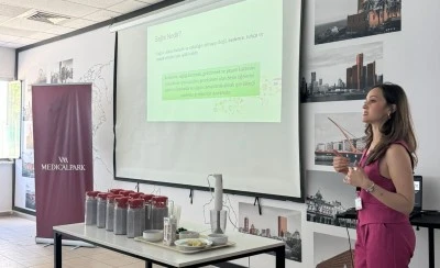 VM Medical Park diyetisyeni Hande U&ccedil;ak G&uuml;nd&uuml;z'den  Aptiv iş&ccedil;ilerine "Sağlıklı Beslenme" sunumu 