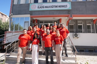 Vodafone G&ouml;n&uuml;ll&uuml;leri Kadınlara Destek Verdi