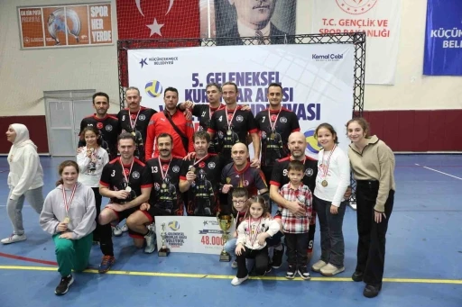 Voleybol Turnuvası&rsquo;na 624 sporcunun performansı damga vurdu
