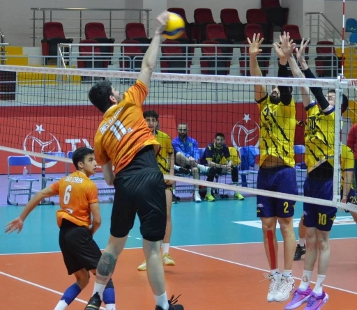 Voleybolda g&ouml;r&uuml;lmemiş protesto