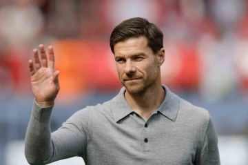 Xabi Alonso y&ouml;netimindeki Leverkusen, yoluna namağlup devam ediyor
