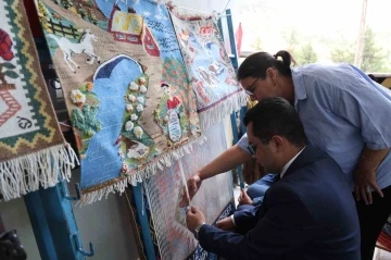 Yabancı gelin T&uuml;rk kilimlerini d&uuml;nyaya tanıtacak
