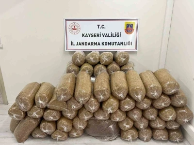 Yahyalı&rsquo;da 285 kilo bandrols&uuml;z t&uuml;t&uuml;n yakalandı

