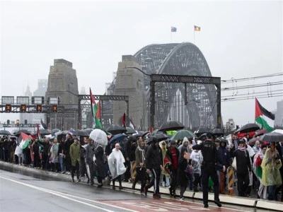Yaklaşık 100 bin Avustralyalı Gazze i&ccedil;in y&uuml;r&uuml;d&uuml;