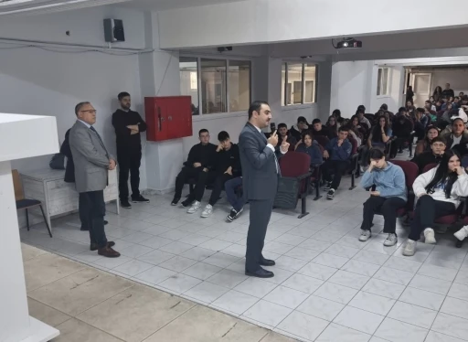 Yalova&rsquo;da &ouml;ğrencilere g&uuml;venilir gıda eğitimi
