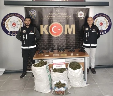 Yalova&rsquo;da su&ccedil; &ouml;rg&uuml;t&uuml;ne y&ouml;nelik operasyonda 3 tutuklama
