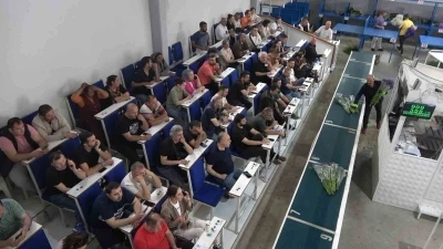 Yalova&rsquo;daki &ccedil;i&ccedil;ek mezatlarında Anneler G&uuml;n&uuml; hareketliliği
