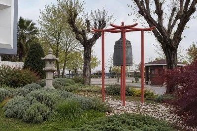 Yalova'nın Japon Barış &Ccedil;anı'nı &ccedil;alıp 26 bin TL karşılığında sattılar