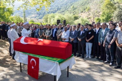 Kahraman orman iş&ccedil;isi Ragıp Şahin  son yolculuğuna uğurlandı