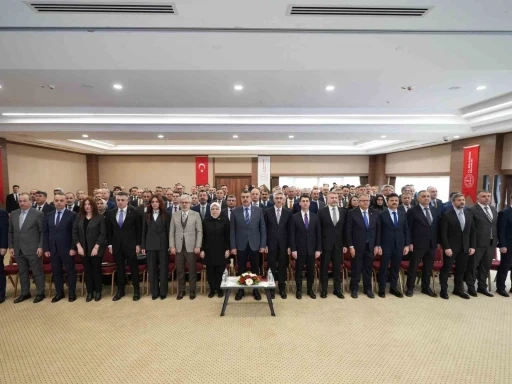 Yapay zeka destekli "Bakanlık Y&ouml;netim Sistemi" hayata ge&ccedil;iriliyor
