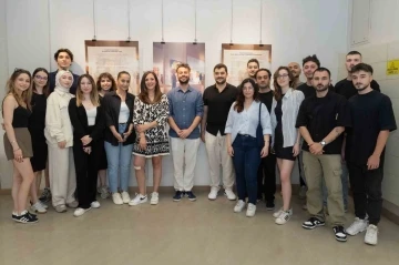 Yapay zeka destekli &uuml;&ccedil; boyutlu oyuncaklar &uuml;rettiler
