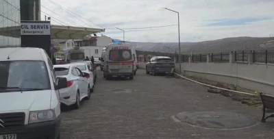 Yardım sergisinde yedikleri yemekten zehirlendiği ileri s&uuml;r&uuml;len lise &ouml;ğrencileri hastanelik oldu