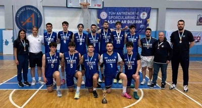 Yaşar &Uuml;niversitesi Erkek Basketbol Takımı S&uuml;per Lig&rsquo;e y&uuml;kseldi
