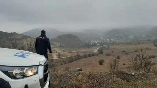 Yaşlı kadın ormanlık alanda &ouml;l&uuml; olarak bulundu 