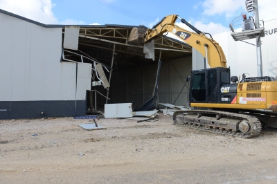 Yaylacık&rsquo;ta İki Ka&ccedil;ak Yapı Yıkıldı