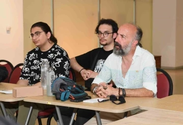 Yaz d&ouml;nemi at&ouml;lyeleri yoğun ilgiyle başladı
