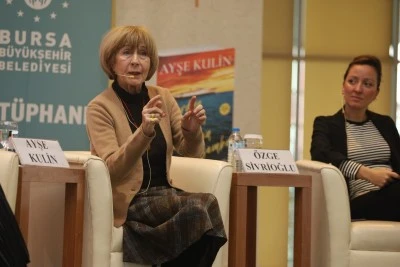 Yazar Ayşe Kulin'nden Bursalı gen&ccedil;lere tavsiyeler