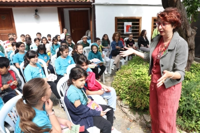 Yazar Karamuti'den Misi Yazıevi&rsquo;nde &Ouml;ğrencilerle S&ouml;yleşi