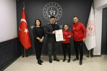 Yazıcı, D&uuml;nya şampiyonunu ağırladı
