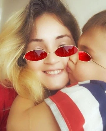 Yeğenine dondurma almaya giden Yasemin'in &ouml;l&uuml;m&uuml;ne neden olan s&uuml;r&uuml;c&uuml; alkoll&uuml; &ccedil;ıktı