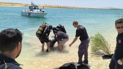 Yeğenini kurtarmaya &ccedil;alışan amca boğuldu